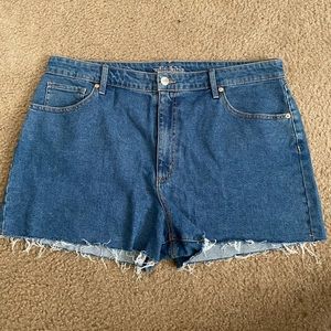 Blue jean mom shorts